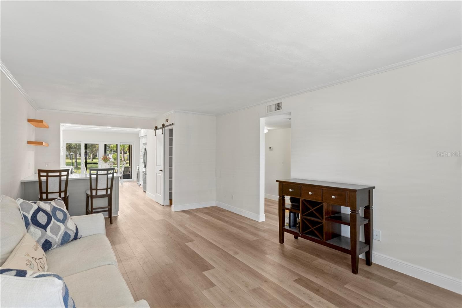 4910 Bay Street NE 111 photo 06