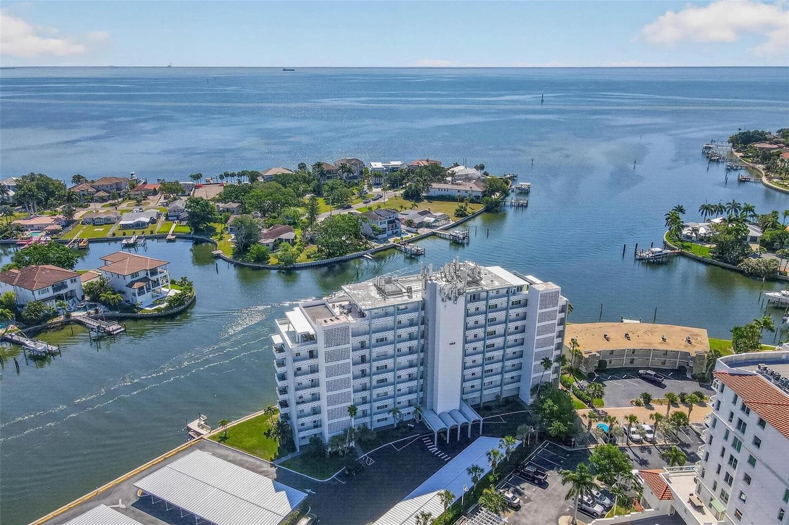 1365 Snell Isle Boulevard NE 6A photo 04
