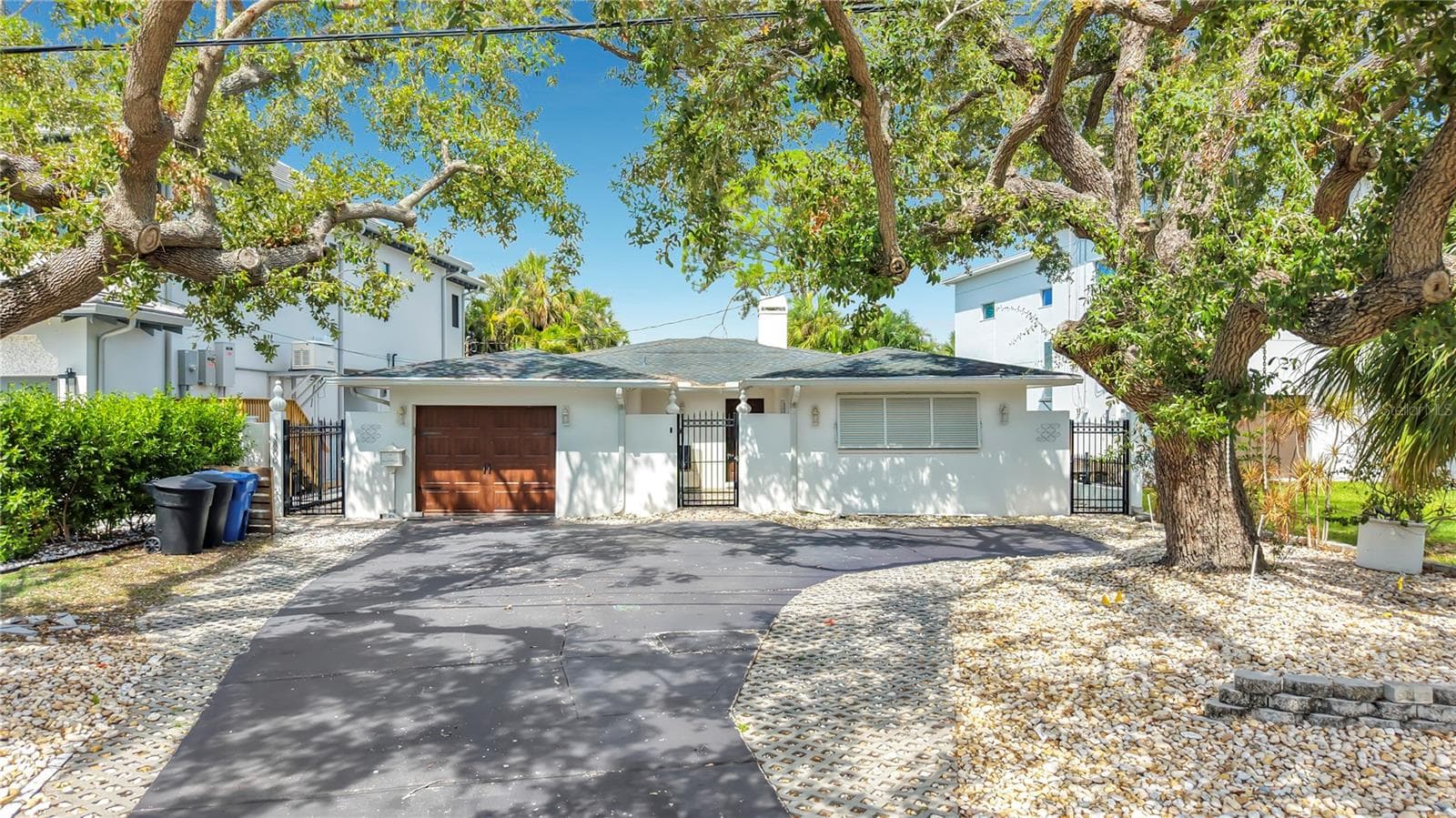 3800 Shore Acres Boulevard NE