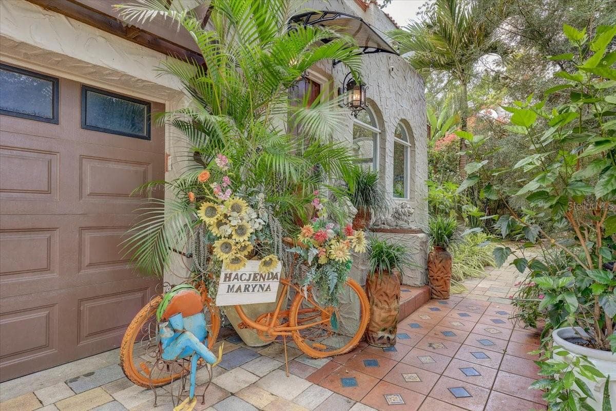 325 49th Street N photo 02
