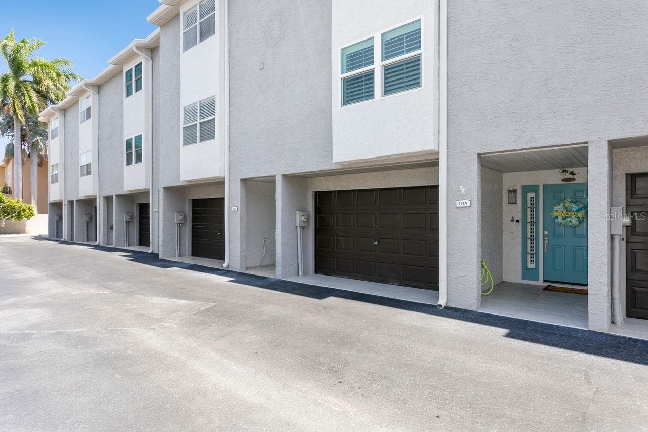 521 Pinellas Bayway S 105 photo 05