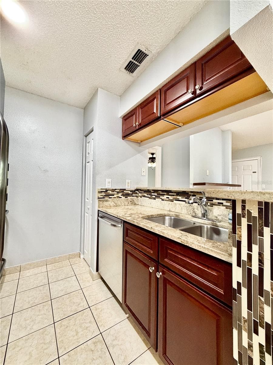 8643 Mallard Reserve Drive 202 photo 07