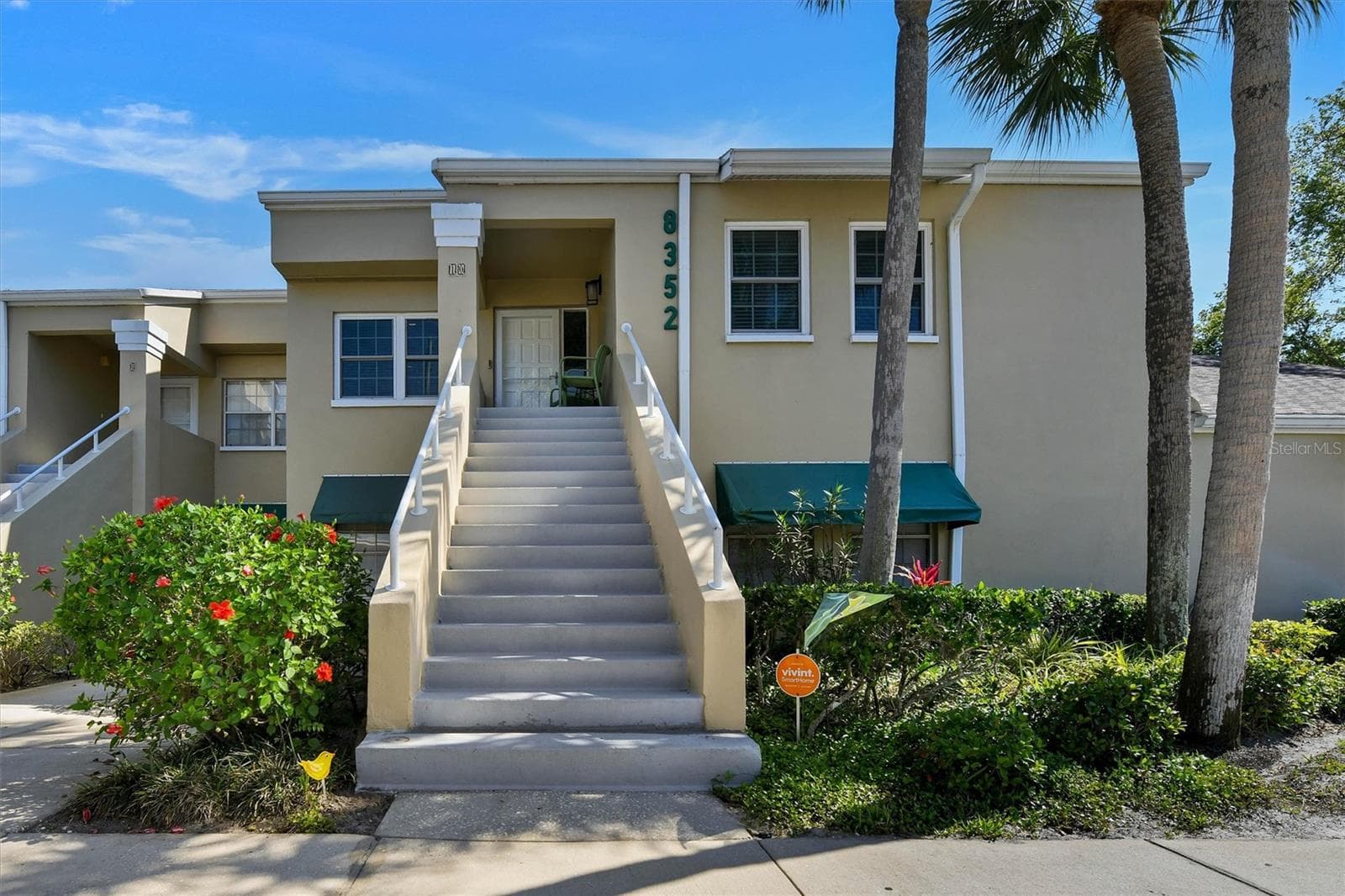 8352 Meadowbrook Drive 10