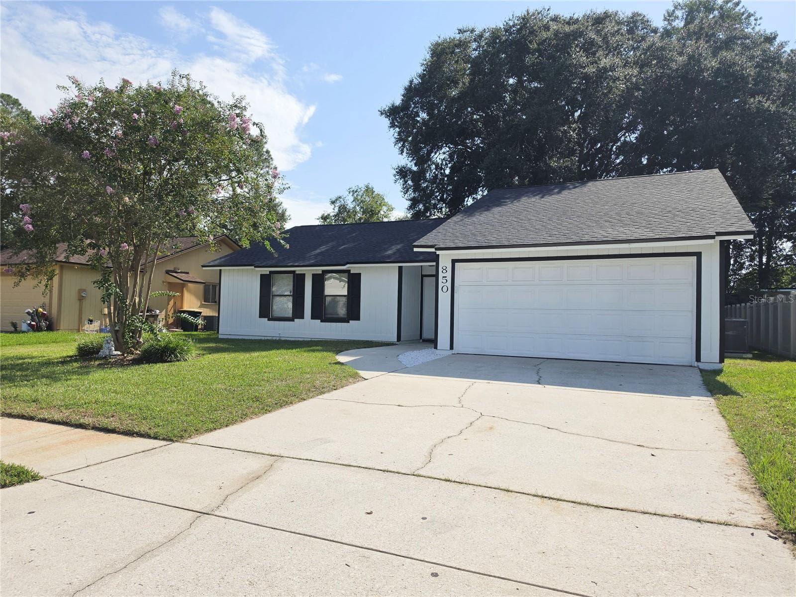 850 Aries Road W photo 04