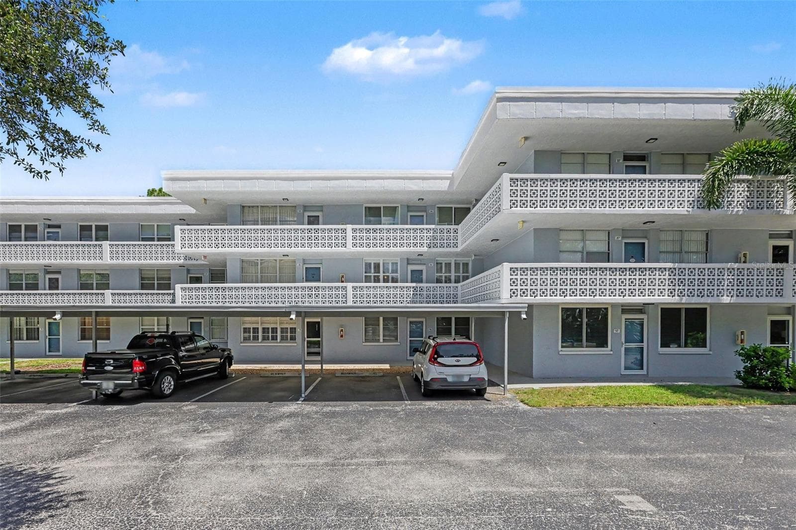4720 Locust Street NE 206