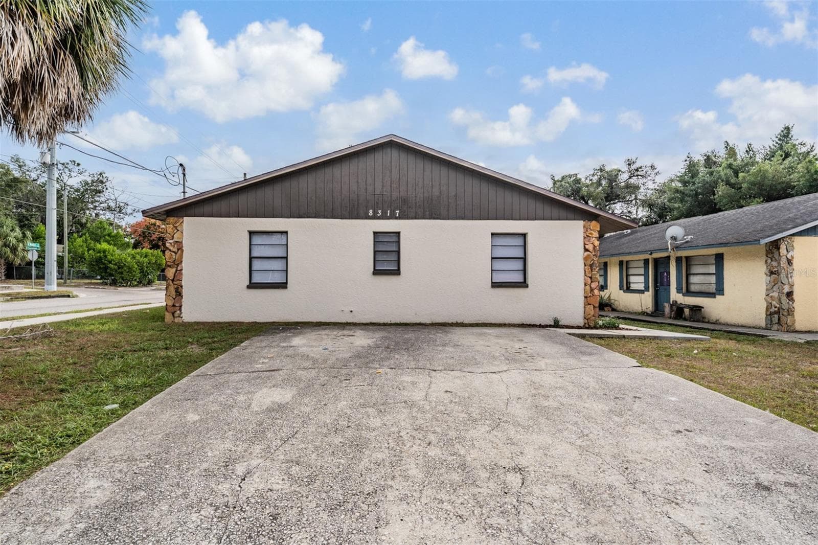 8317 N Marks Street photo 02