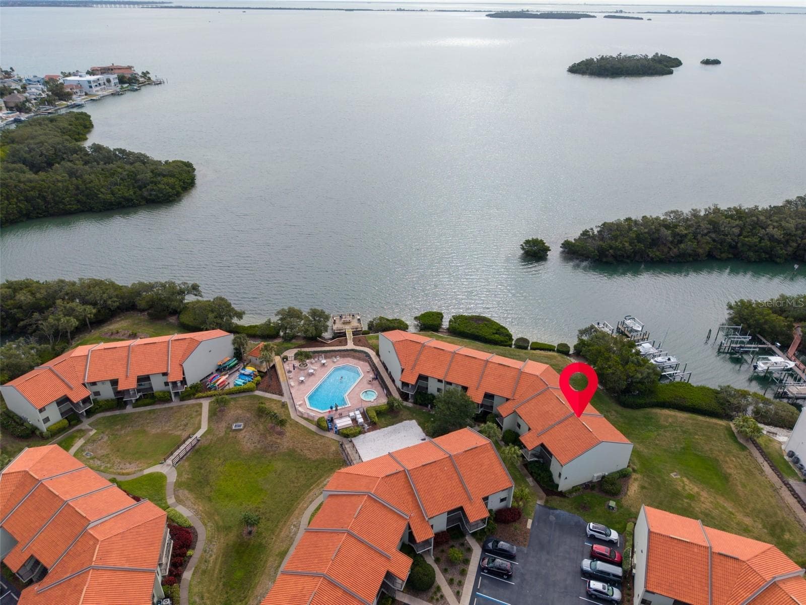 1515 Pinellas Bayway S 14