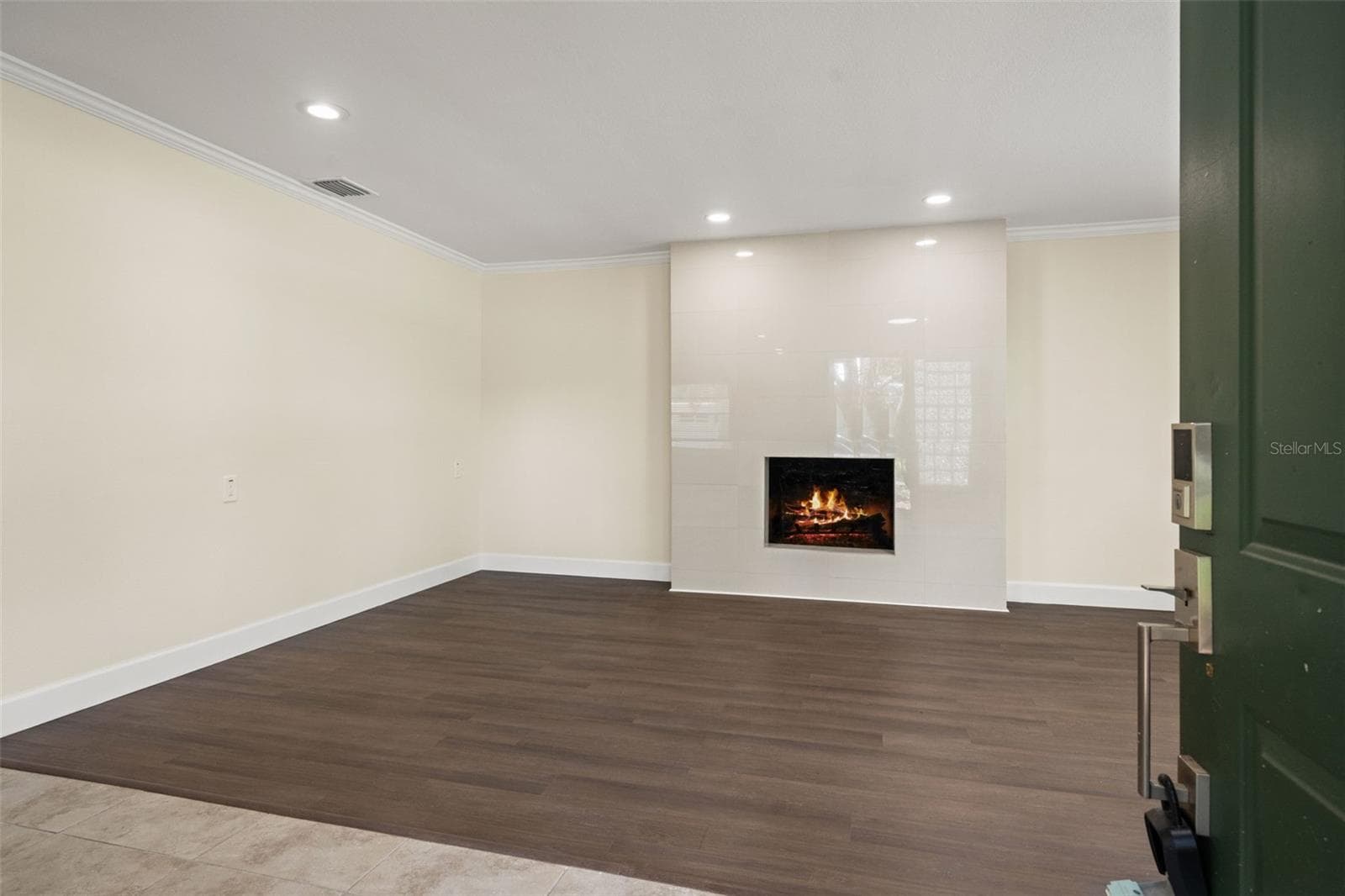 4247 Helena Street NE photo 05