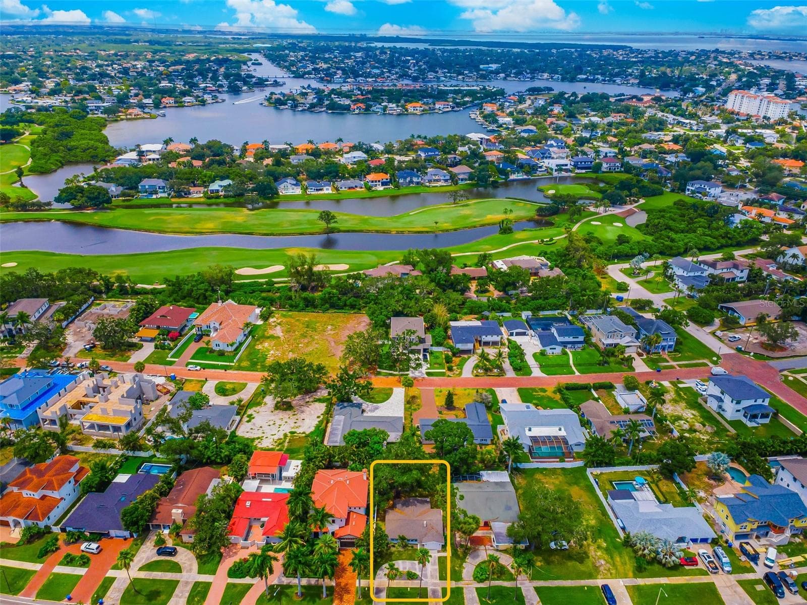 910 Snell Isle Boulevard NE photo 02
