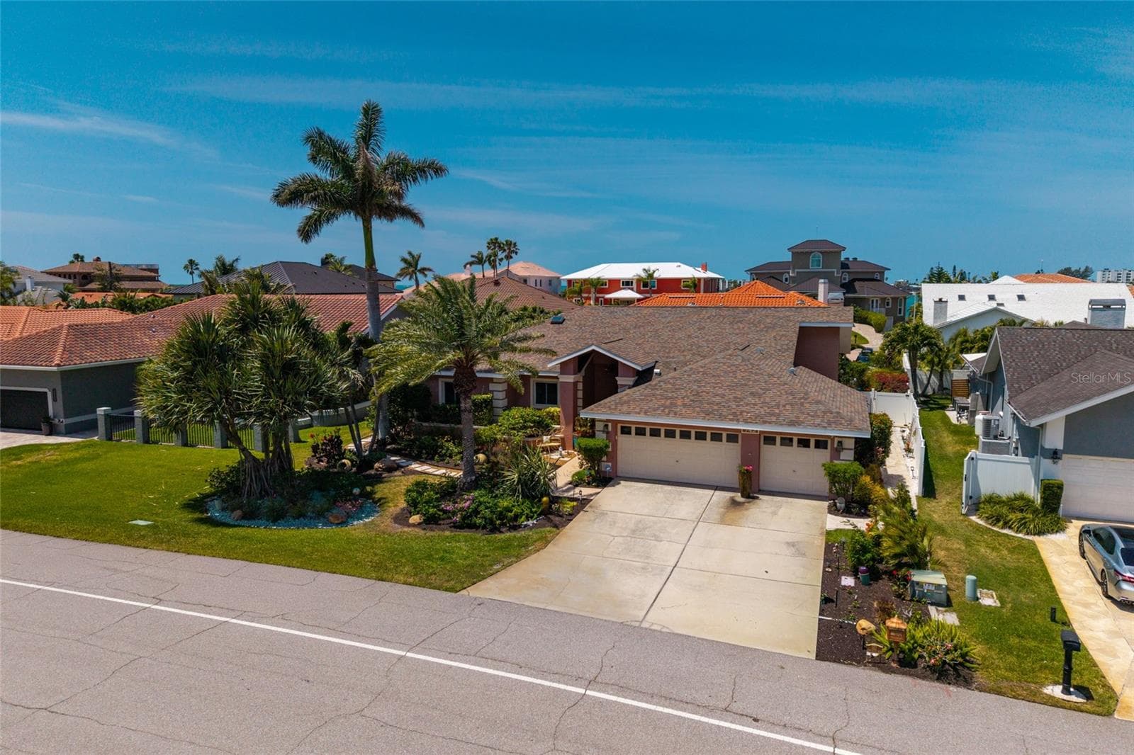 742 Monte Cristo Boulevard photo 02