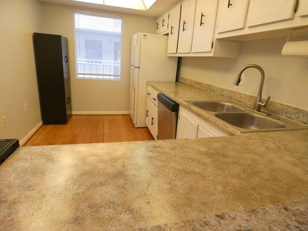 4908 38th Way S 303 photo 06