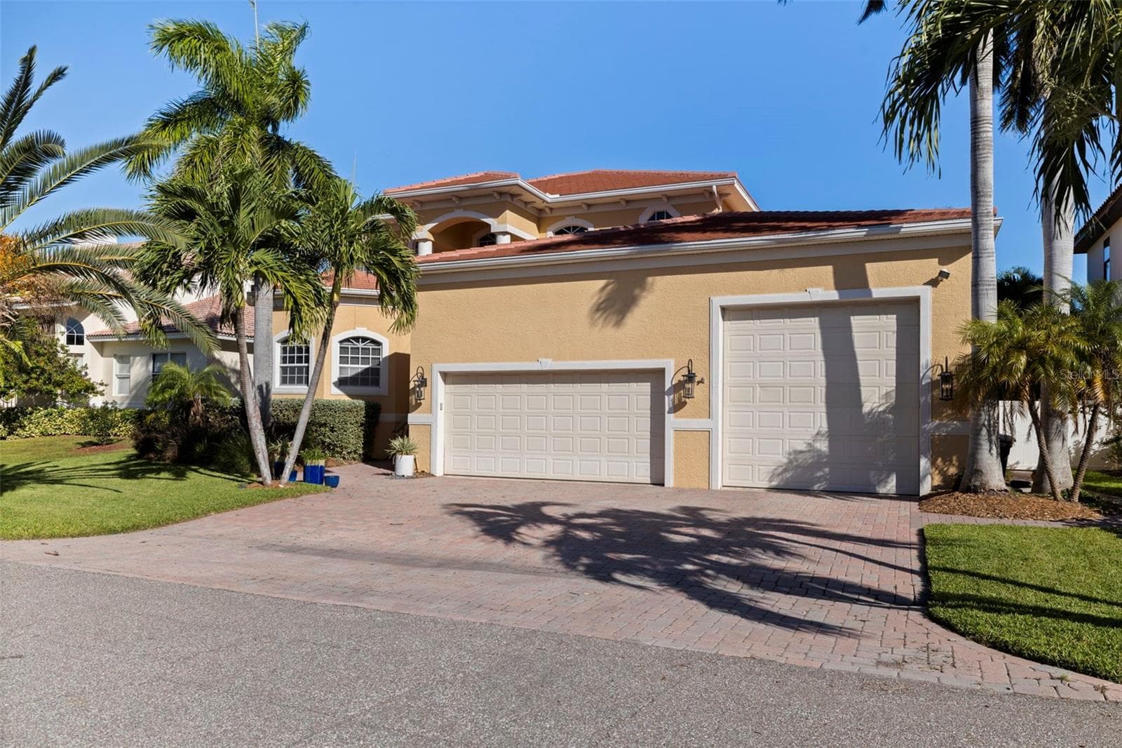 647 Santa Maria Drive photo 07