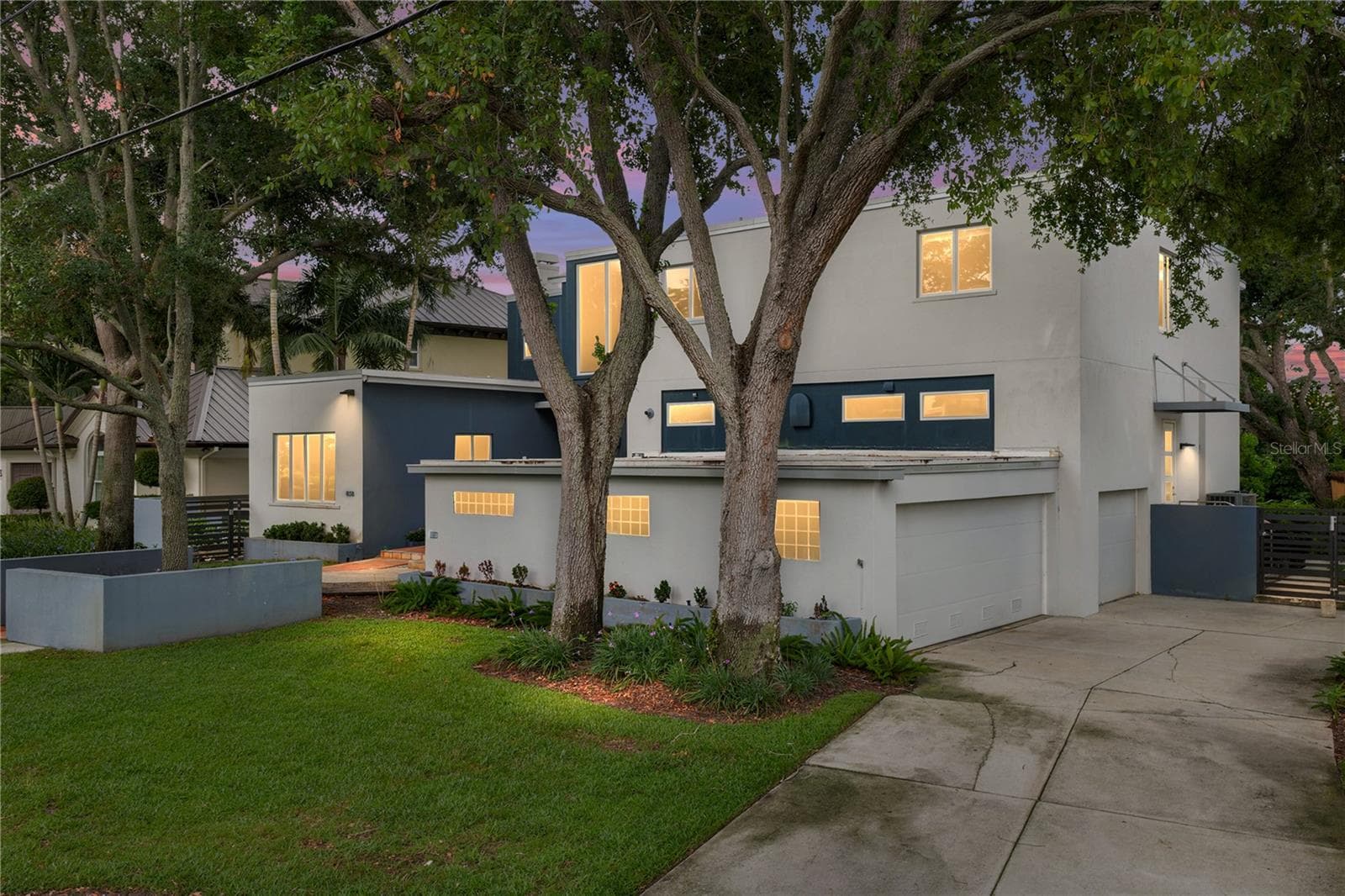 838 Monterey Boulevard NE photo 07