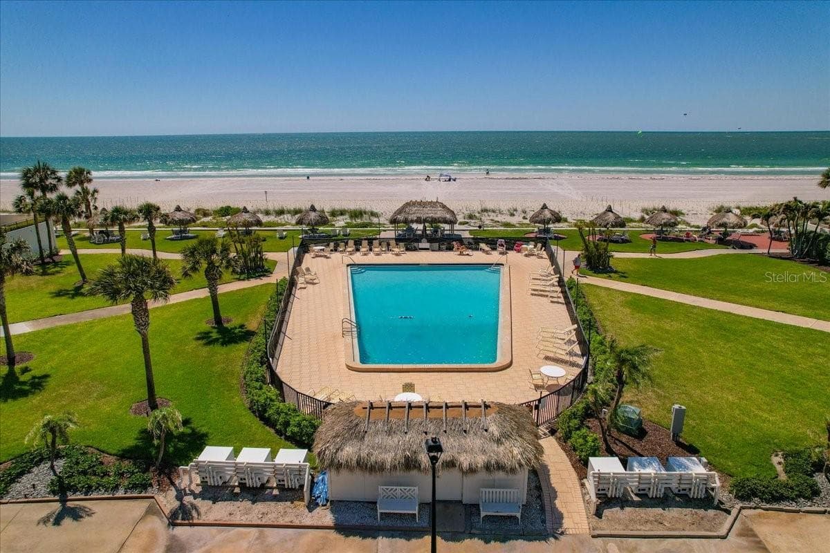 1430 Gulf Boulevard 407 photo 03
