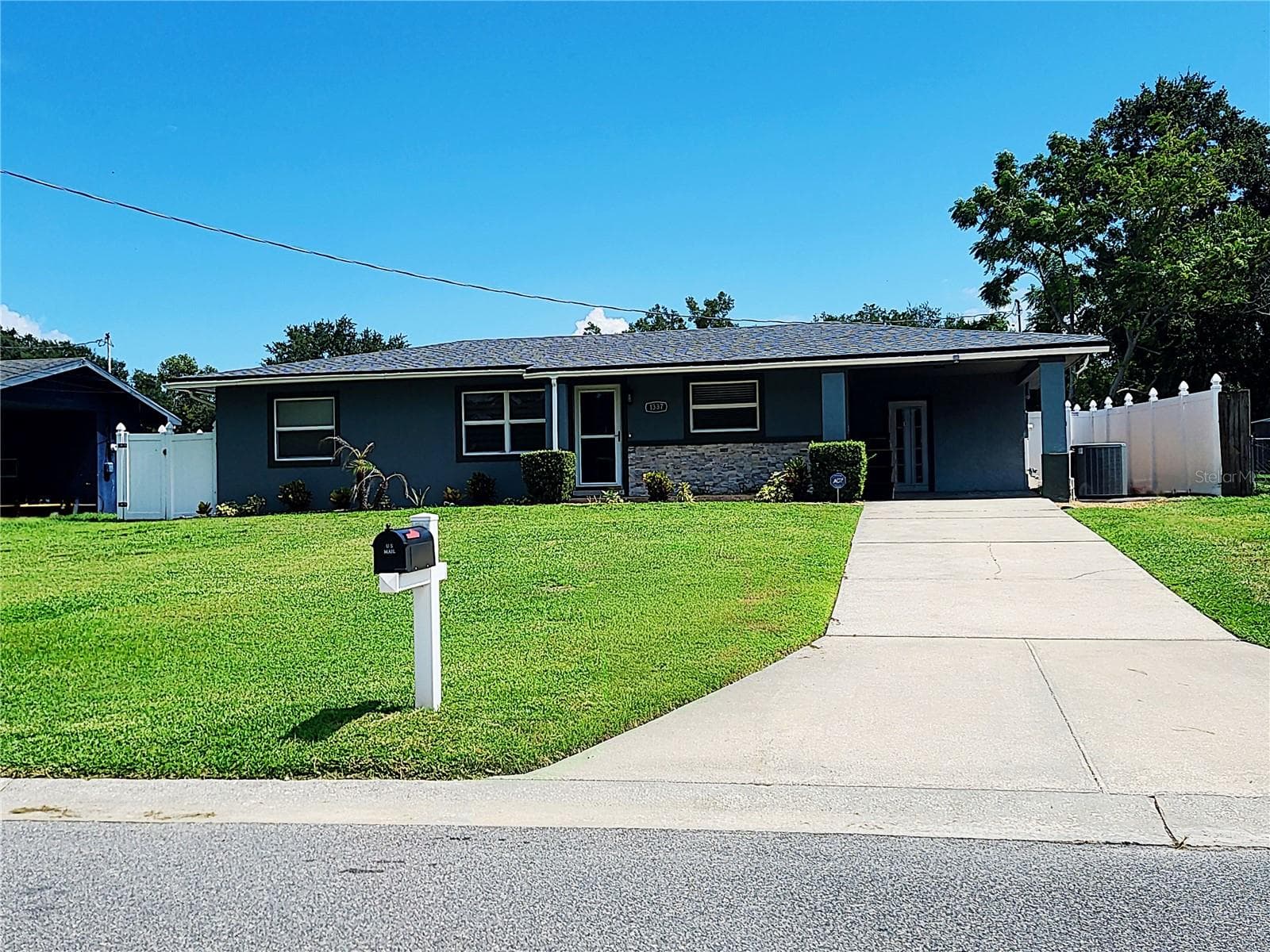 1337 Lee Court