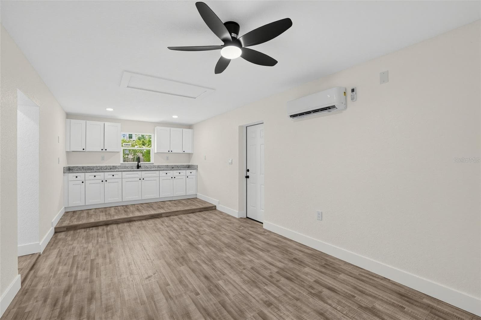 4050 26th Street N photo 05