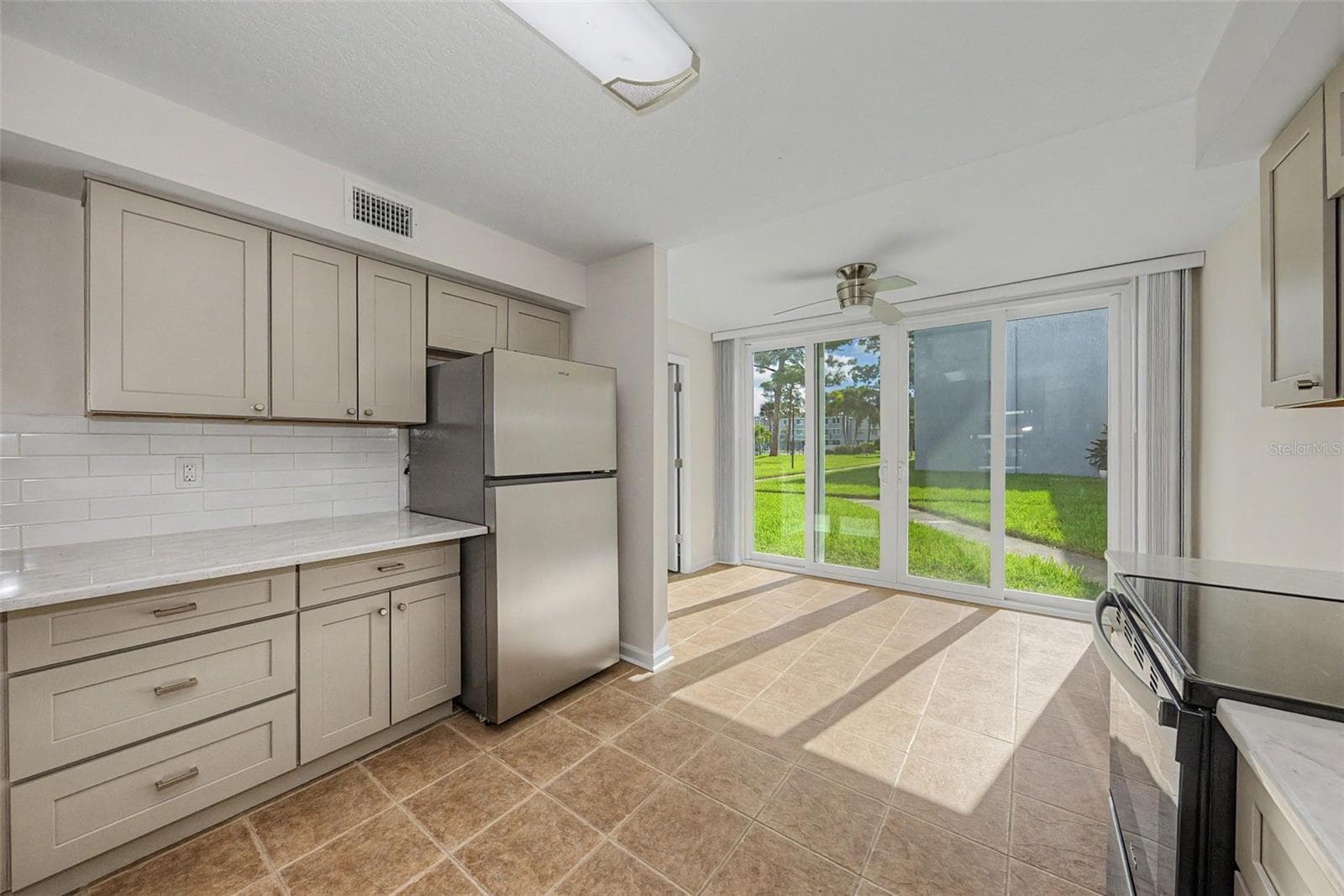 4715 Bay Street NE 127 photo 04