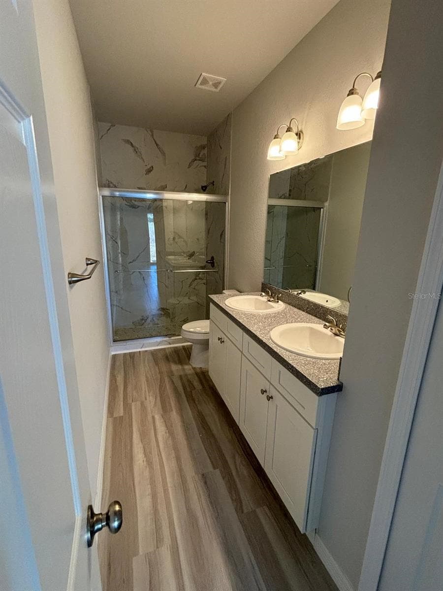 1466 Las Villas Boulevard photo 07