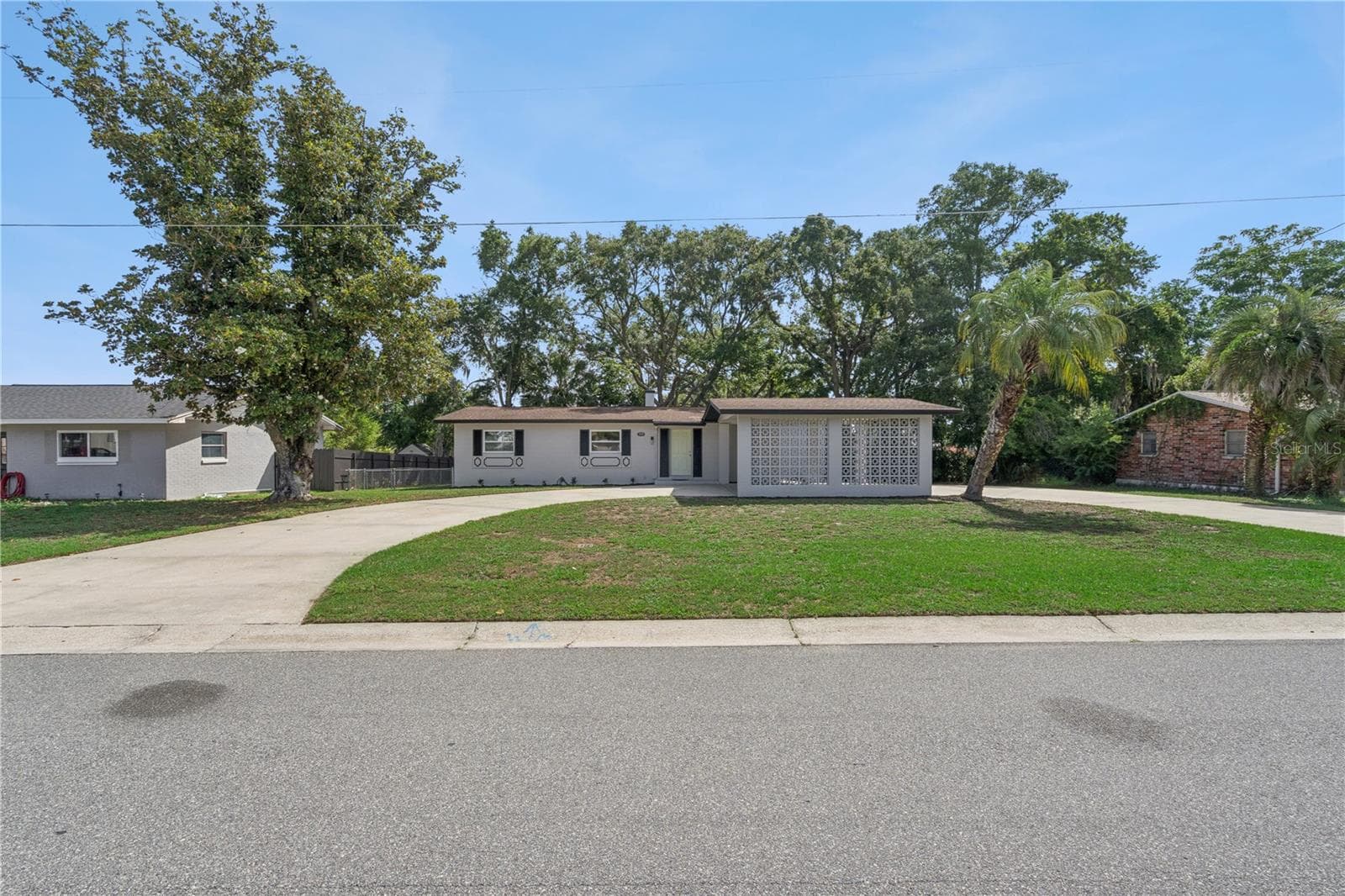 1310 Lee Court photo 02