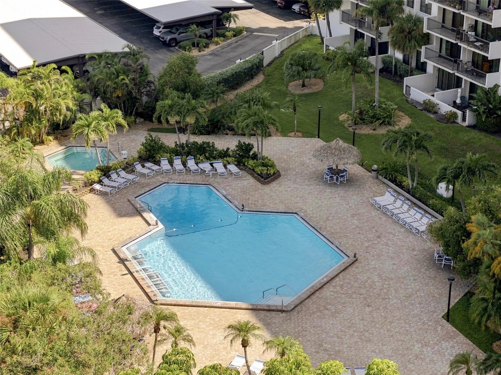 400 Island Way 411 photo 05