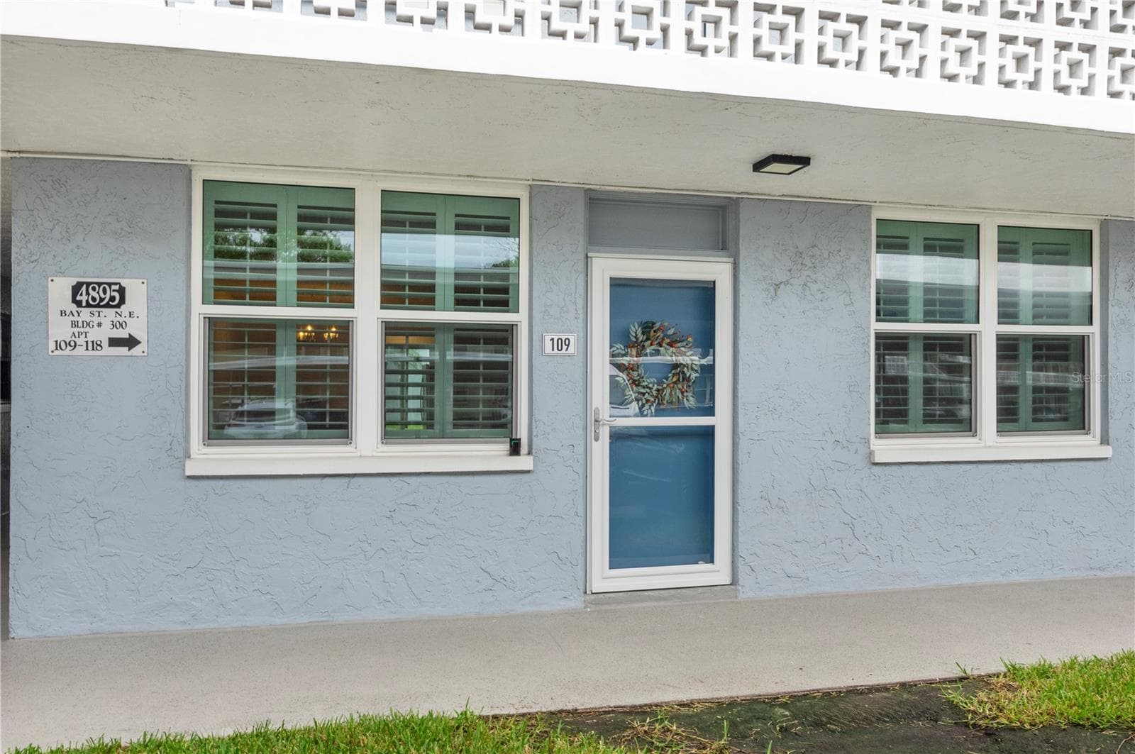 4895 Bay Street NE 109