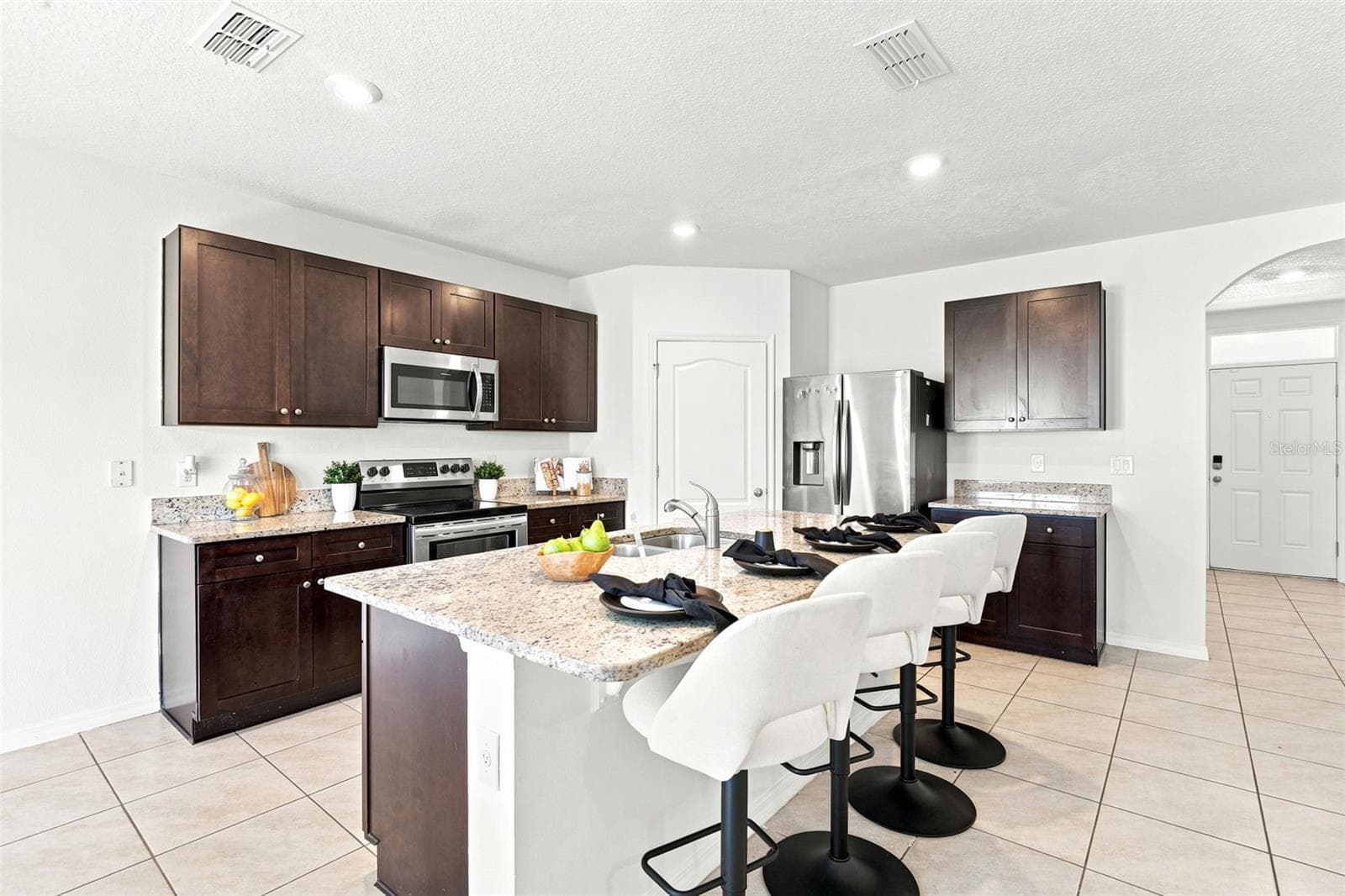 5125 Fiddlewood Way photo 04