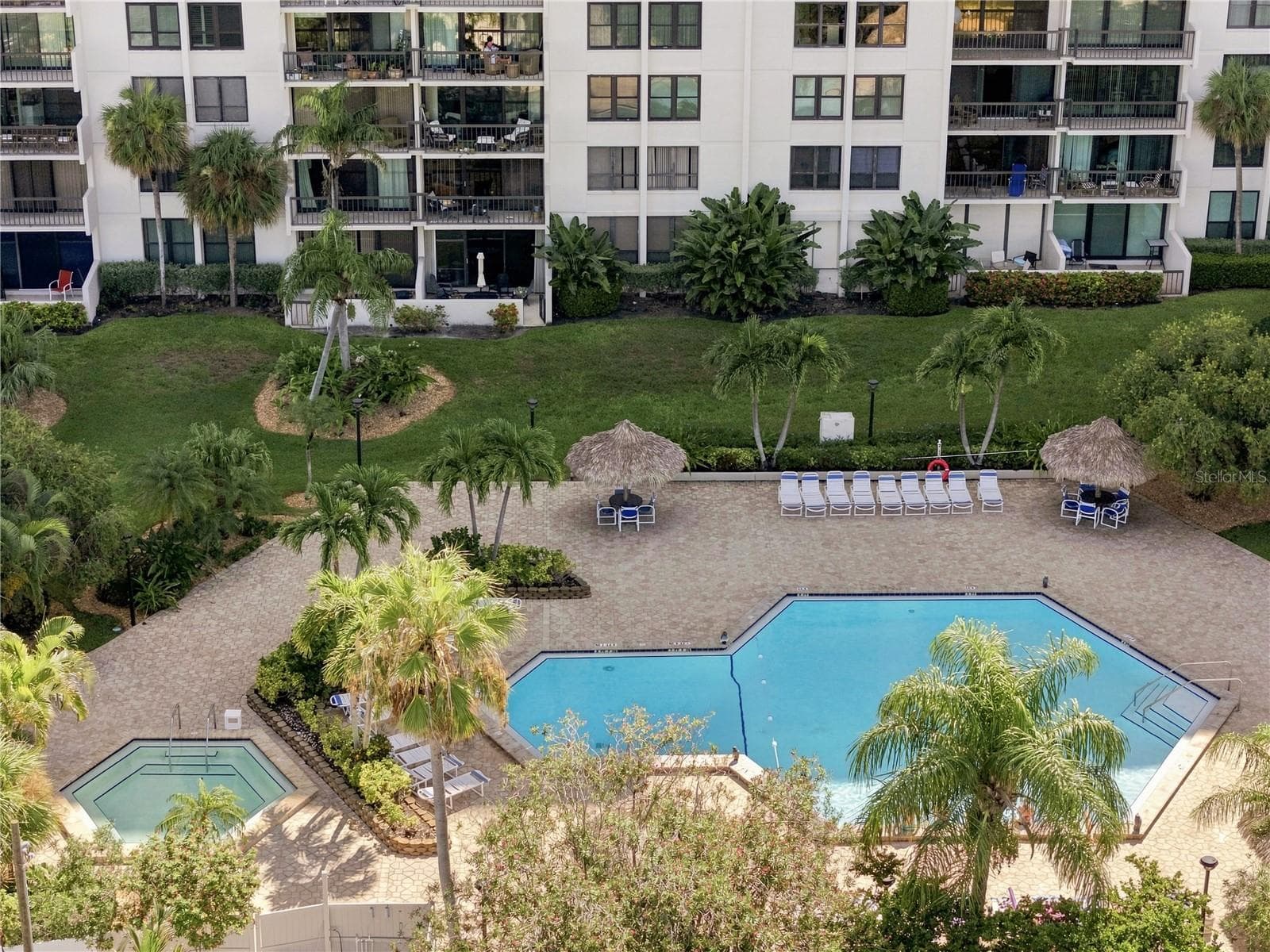 400 Island Way 411 photo 04