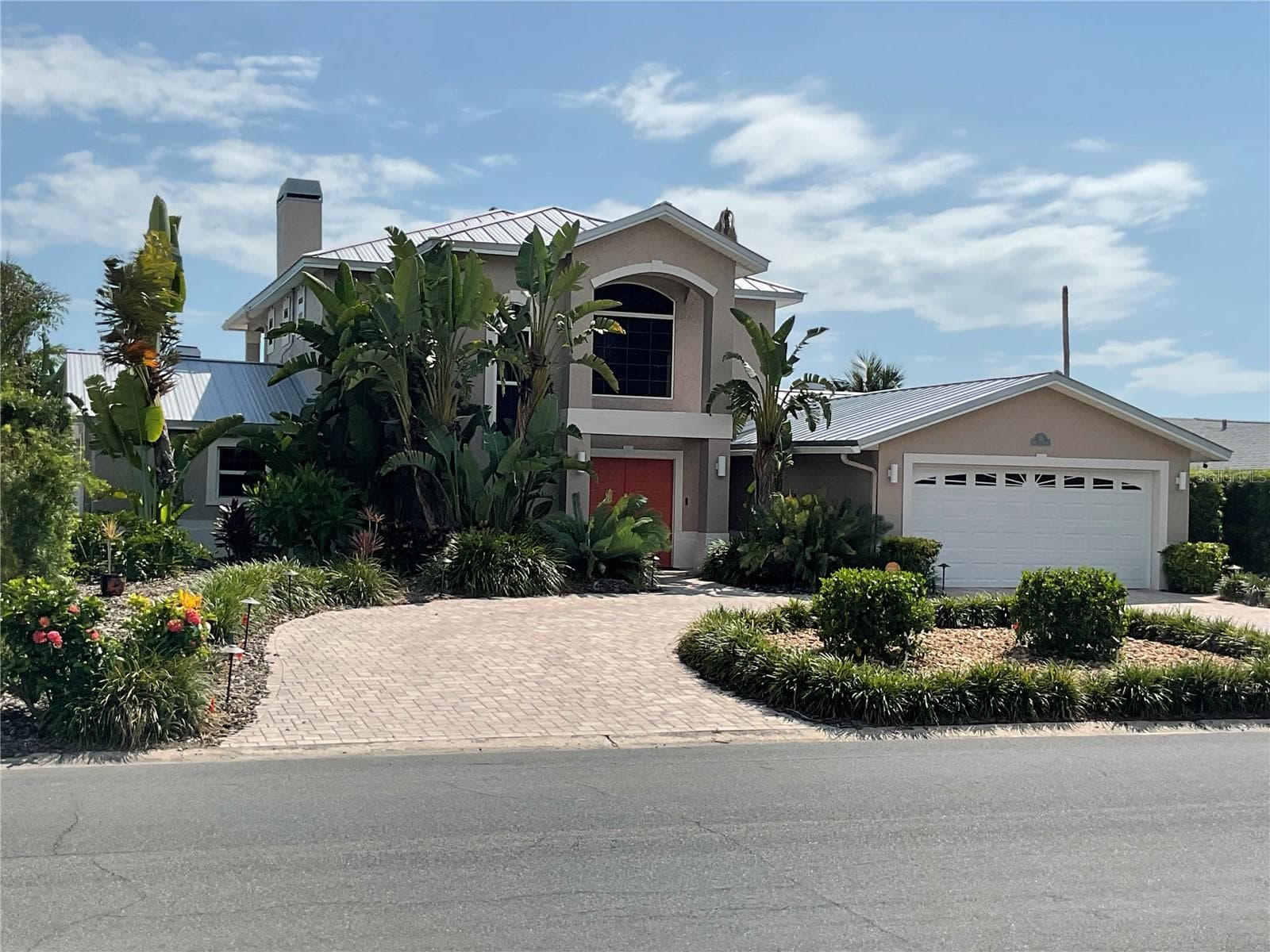 311 S Isle Drive photo 02