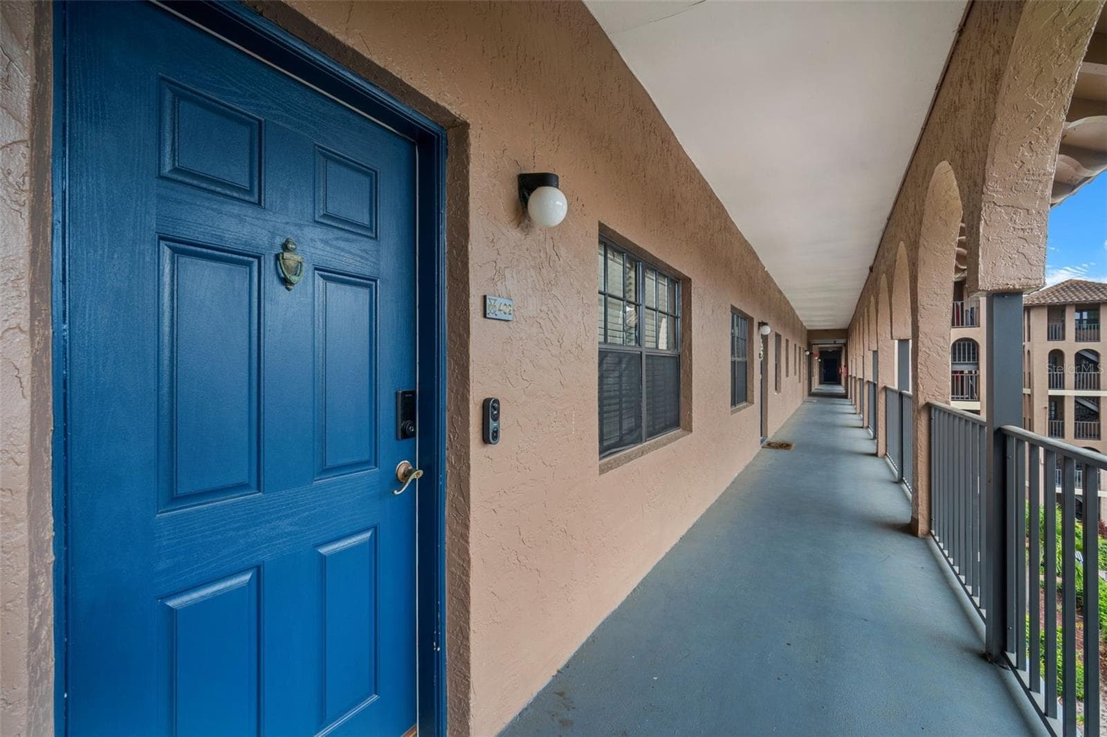 6100 Gulfport Boulevard S 402 photo 03