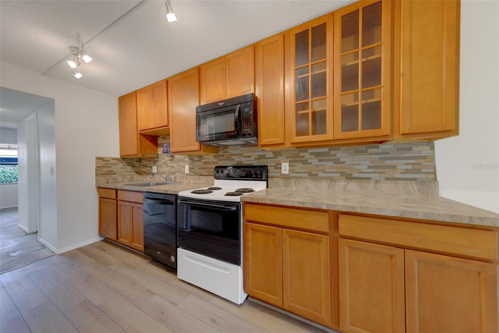 5090 Bay Street NE 124 photo 02