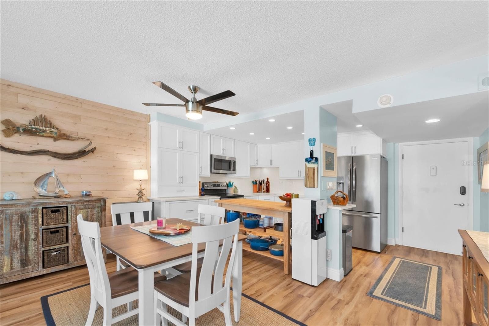 420 64th Avenue 402E photo 07