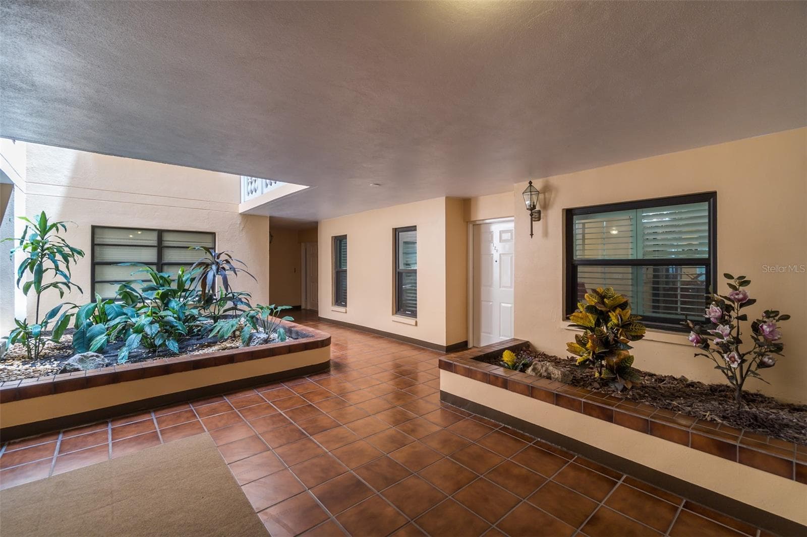 6500 Sunset Way 120 photo 03