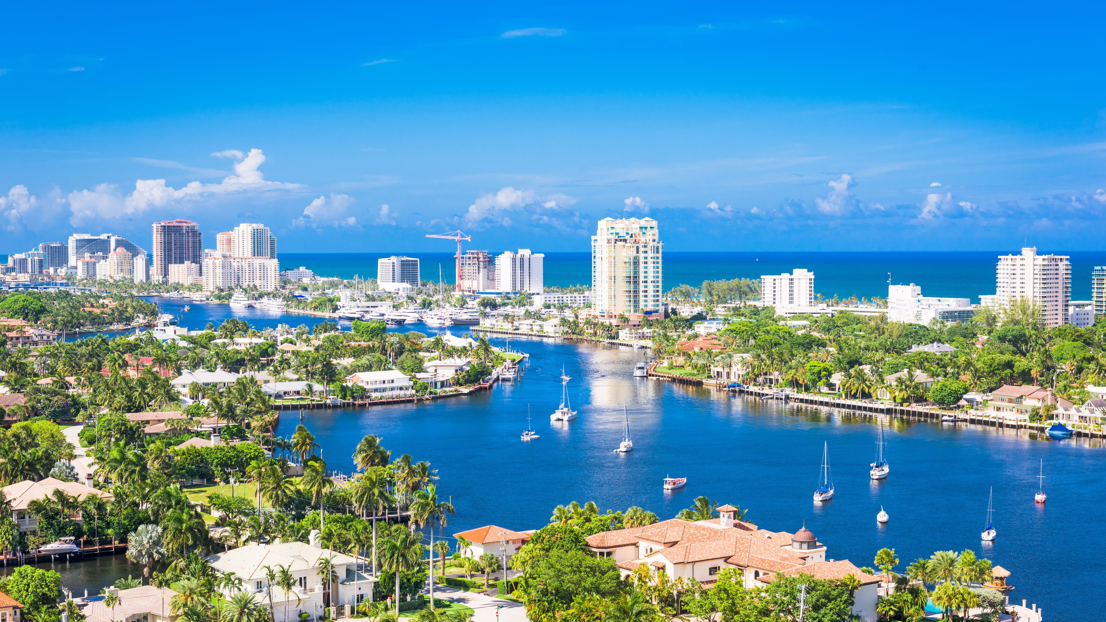 Best Places to Live on the West Coast of Florida for Waterfront Luxury