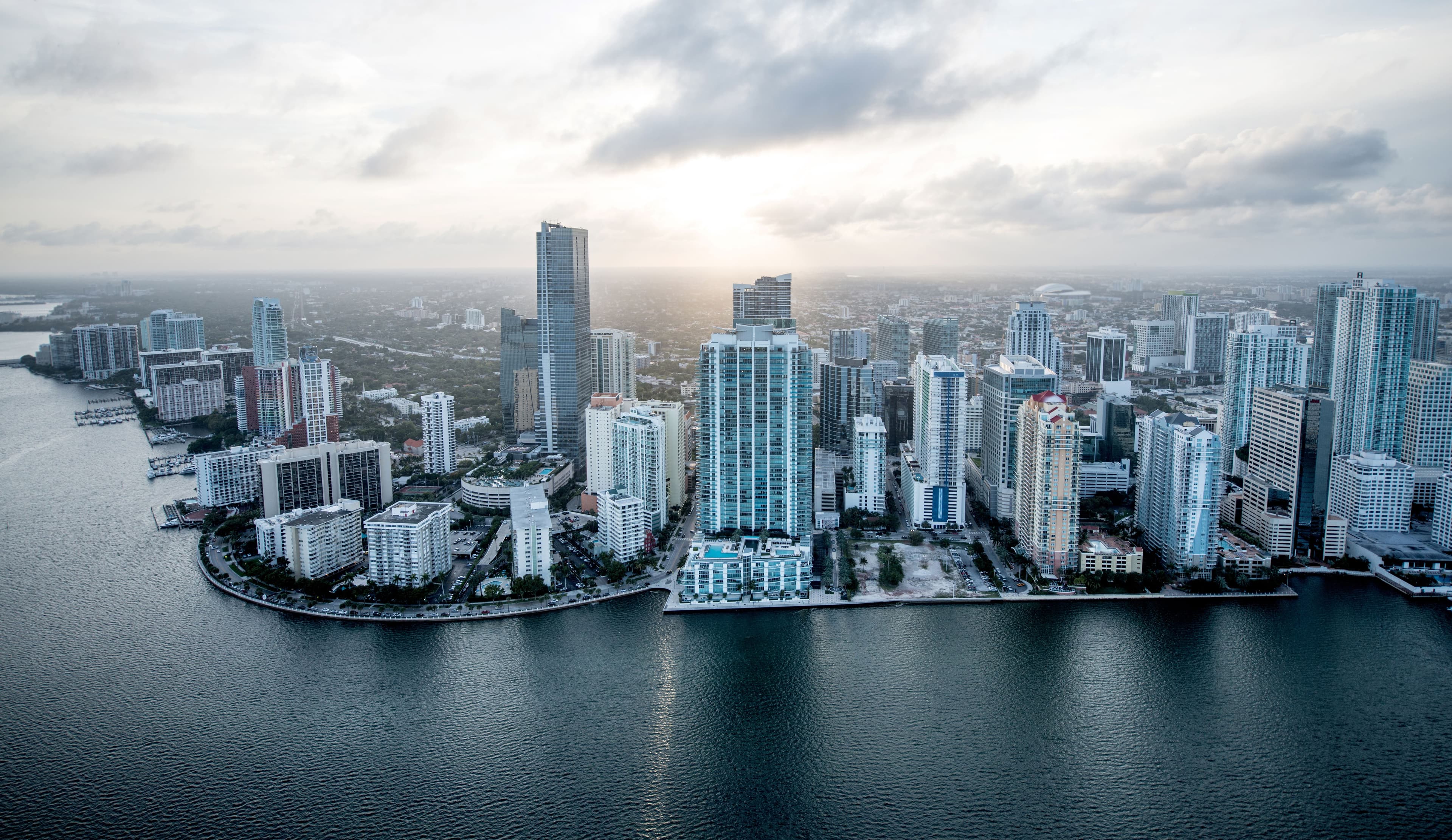 Bayfront Tower St. Petersburg: Ultimate Tampa Bay Luxury?