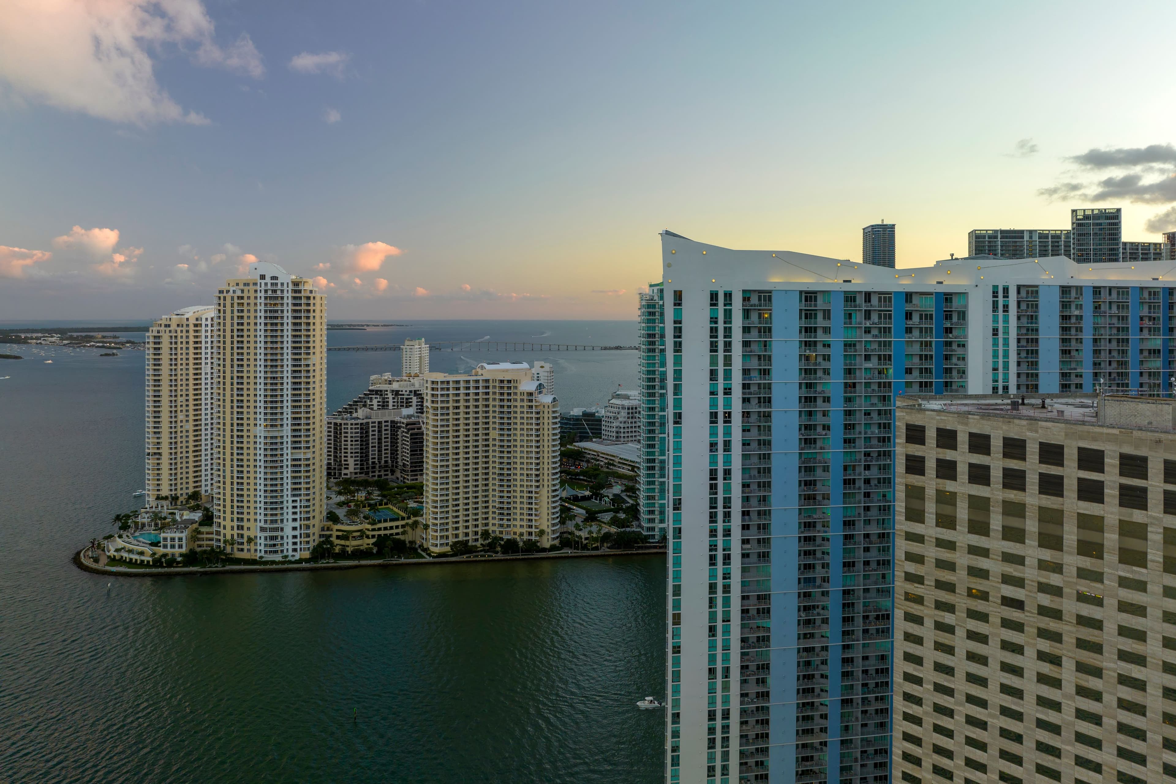 What Is a SIRS in Florida? A Condo Buyer's Guide