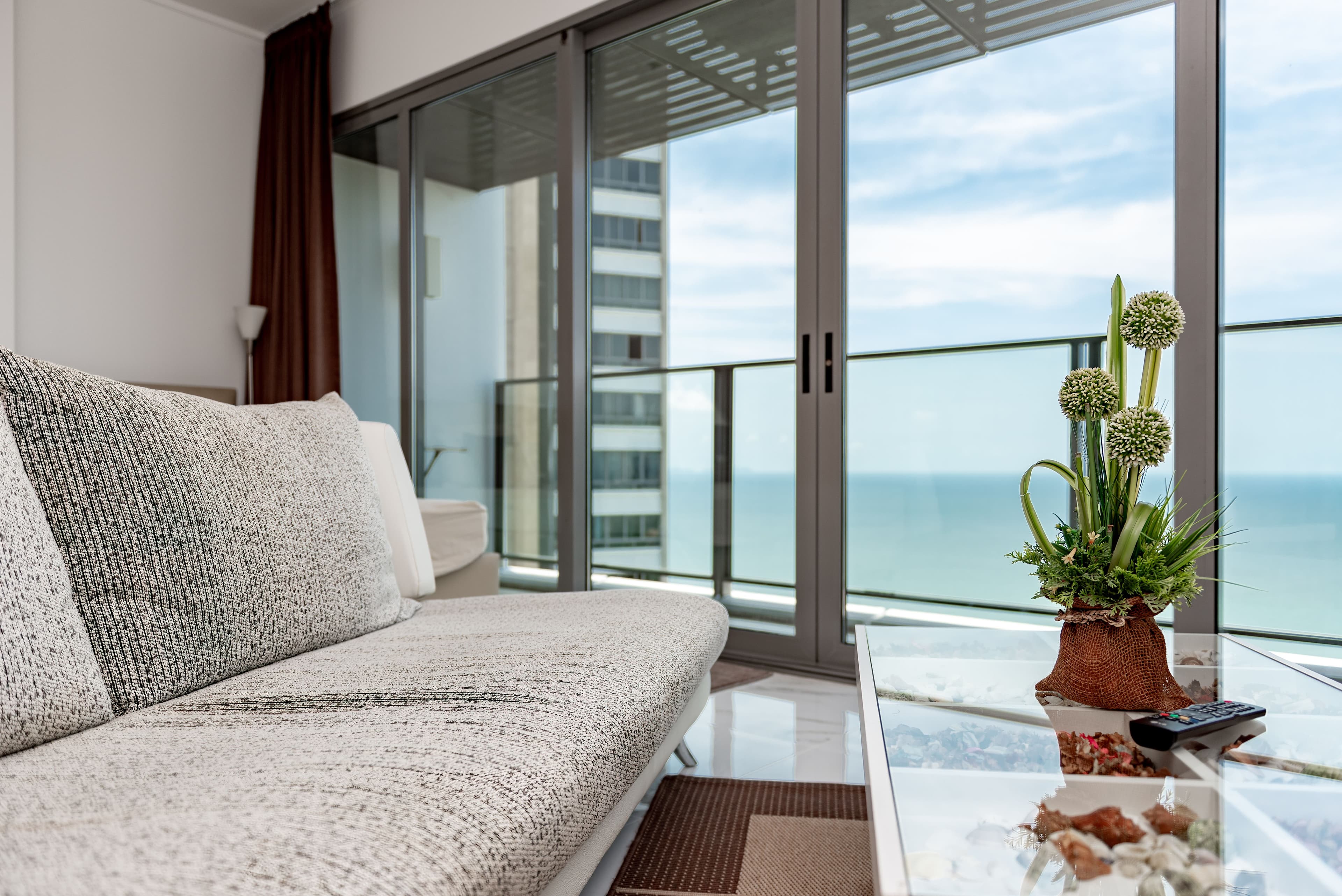 Why Urban Loft Living in Tampa Bay Appeals to Luxury Buyers